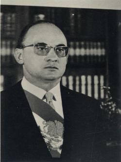 Luis Echeverrí­a Alvarez